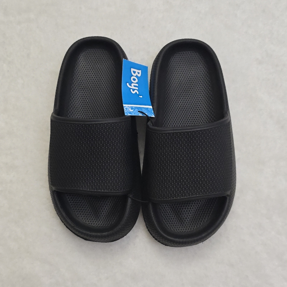 NWT Boys Black Slides S 11/12 Sandals Casual Slip On Shoes - Picture 5 of 5